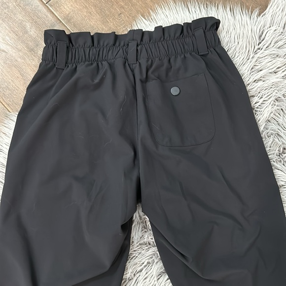 Athleta ruffle waisted size 0 athletic pants - Picture 10 of 17